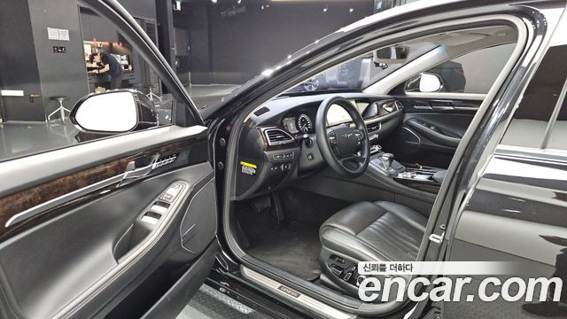Genesis G90 2019 — photo 13
