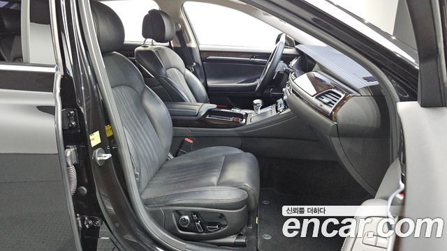 Genesis G90 2019 — photo 18