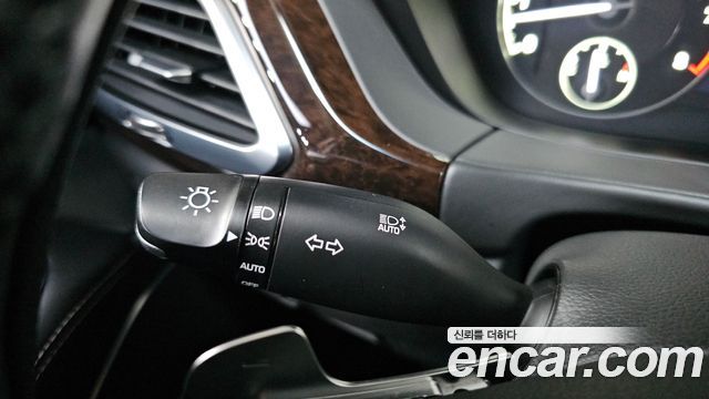 Genesis G90 2019 — photo 29