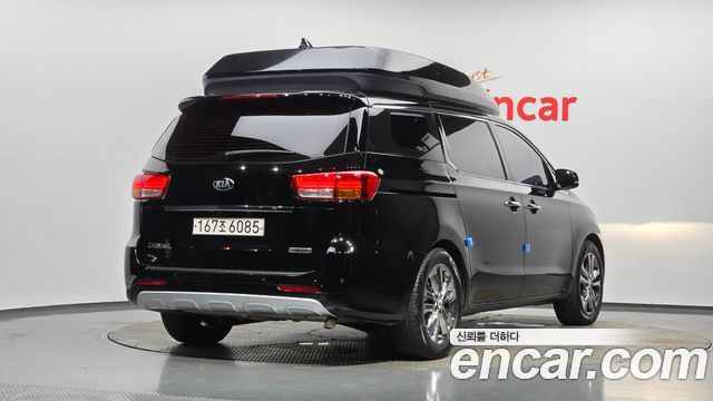 Kia Canival 2016 — photo 2