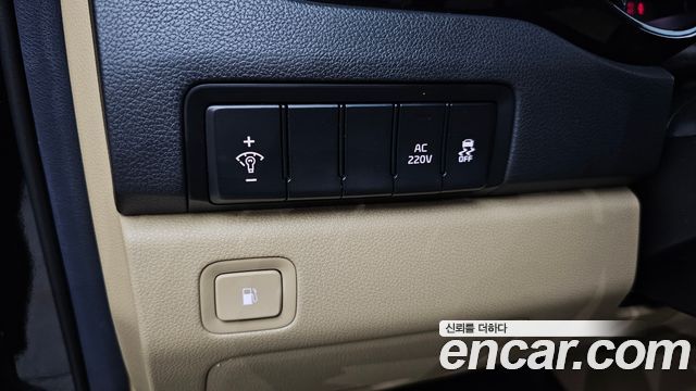 Kia Canival 2016 — photo 13