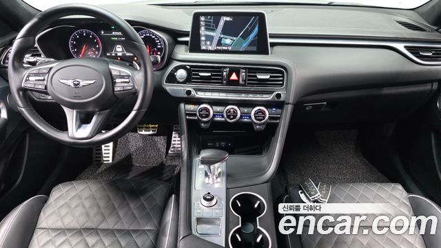 Genesis G70 2018 — photo 10