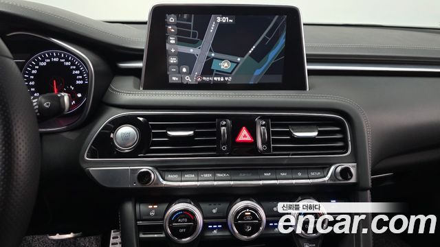 Genesis G70 2018 — photo 20
