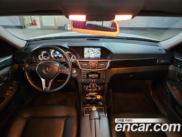 Mercedes-Benz E-Class 2013 — photo 5