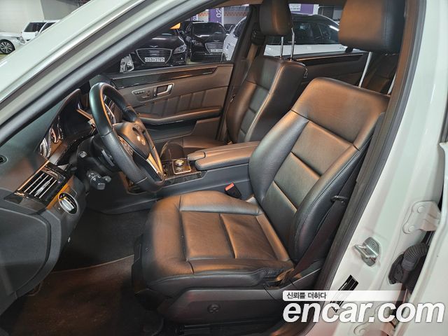 Mercedes-Benz E-Class 2013 — photo 6