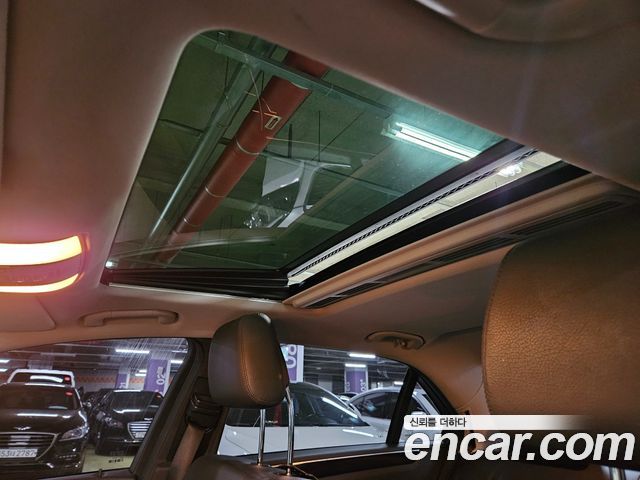 Mercedes-Benz E-Class 2013 — photo 14