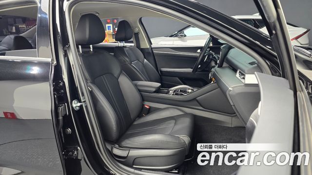 Kia K5 2023 — photo 13