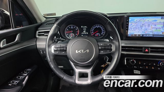 Kia K5 2023 — photo 19