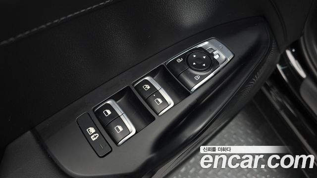 Kia K5 2023 — photo 28