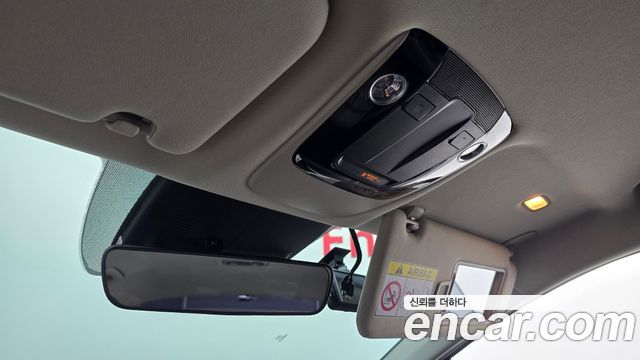 Kia K5 2023 — photo 32