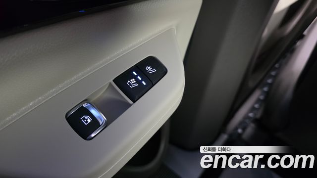 Kia Canival 2024 — photo 31