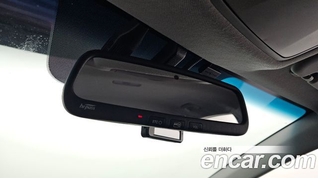 Hyundai AVANTE 2018 — photo 26