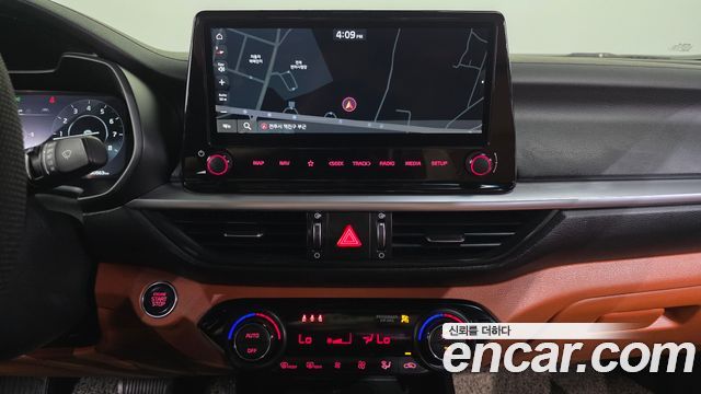 Kia K3 2022 — photo 24