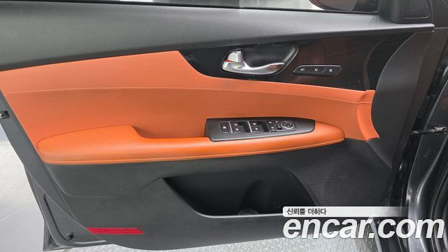 Kia K3 2022 — photo 14