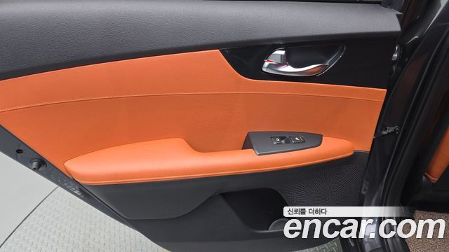 Kia K3 2022 — photo 15