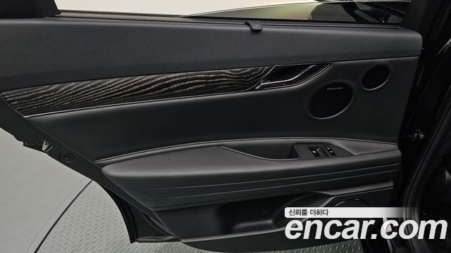 Genesis G80 2027 — photo 15