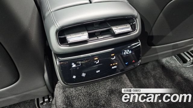 Genesis G80 2027 — photo 33