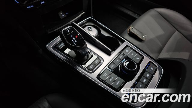 Hyundai Equus 2015 — photo 12