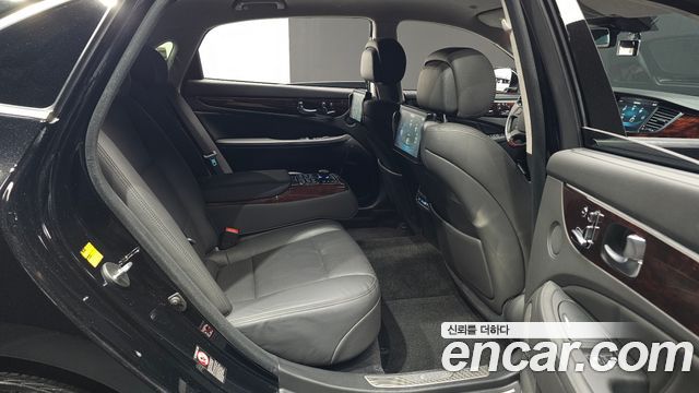 Hyundai Equus 2015 — photo 17