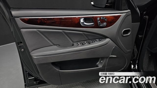 Hyundai Equus 2015 — photo 14