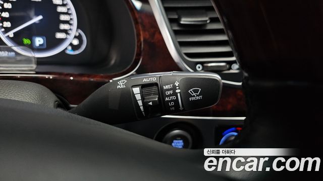 Hyundai Equus 2015 — photo 29