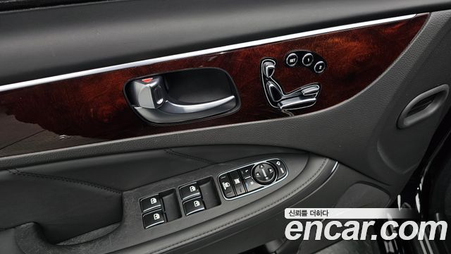 Hyundai Equus 2015 — photo 38