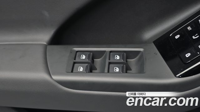 Audi Q6 e-tron 2025 — photo 20