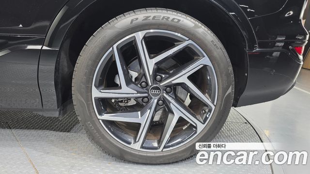 Audi Q6 e-tron 2025 — photo 7