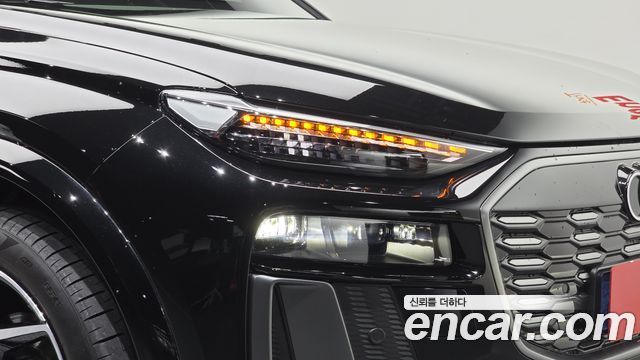 Audi Q6 e-tron 2025 — photo 8