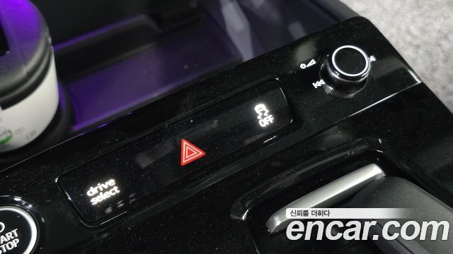 Audi Q6 e-tron 2025 — photo 33
