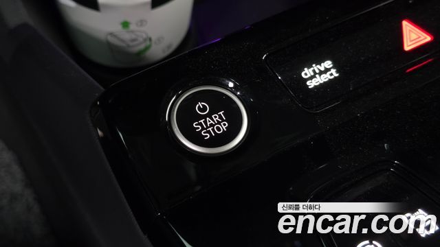 Audi Q6 e-tron 2025 — photo 34