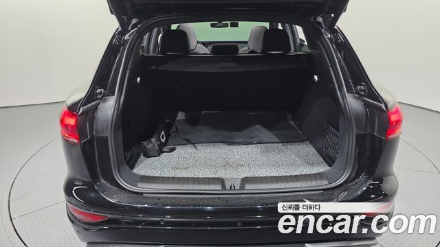 Audi Q6 e-tron 2025 — photo 39