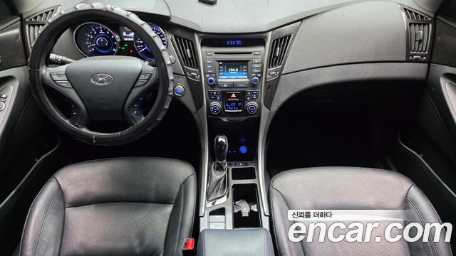 Hyundai Sonata 2013 — photo 10