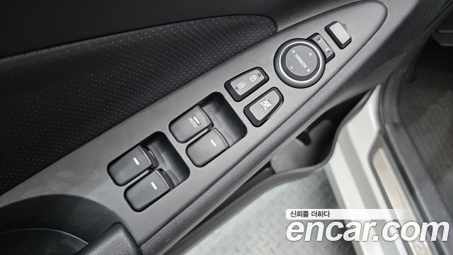 Hyundai Sonata 2013 — photo 19