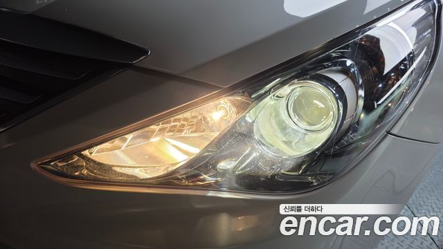 Hyundai Sonata 2013 — photo 8