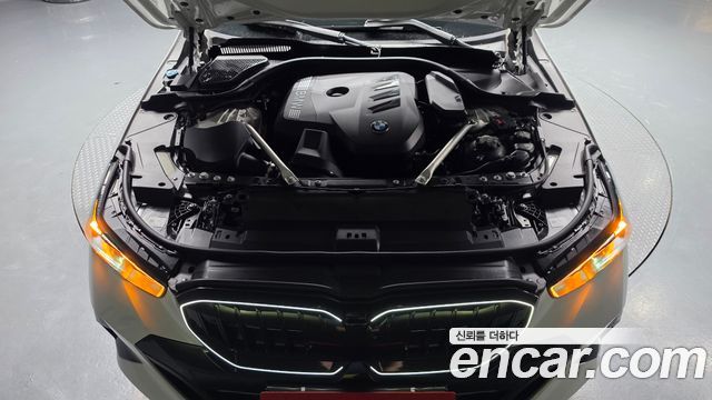 BMW 5-Series 2024 — photo 6