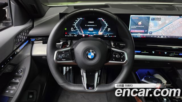 BMW 5-Series 2024 — photo 18