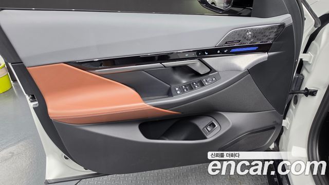 BMW 5-Series 2024 — photo 14
