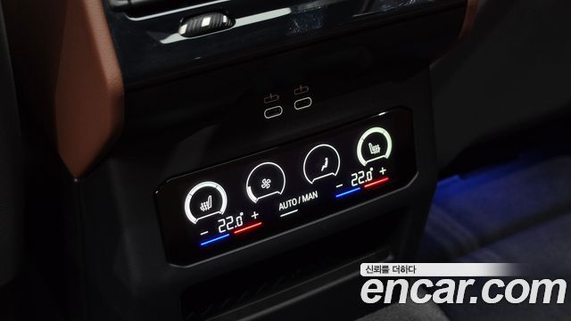BMW 5-Series 2024 — photo 30