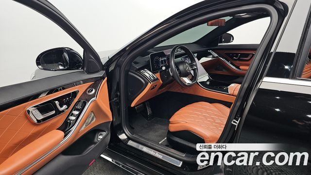 Mercedes-Benz S-Class 2024 — photo 13