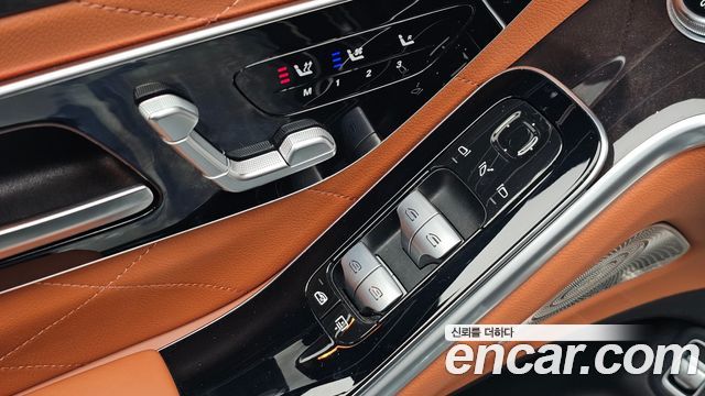 Mercedes-Benz S-Class 2024 — photo 31