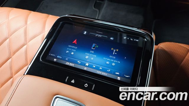 Mercedes-Benz S-Class 2024 — photo 33