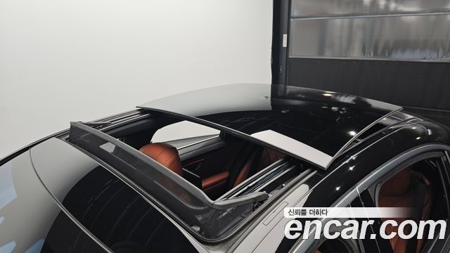 Mercedes-Benz S-Class 2024 — photo 39