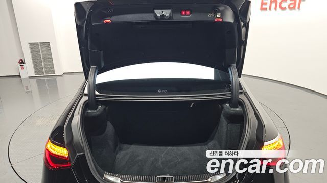 Mercedes-Benz S-Class 2024 — photo 40