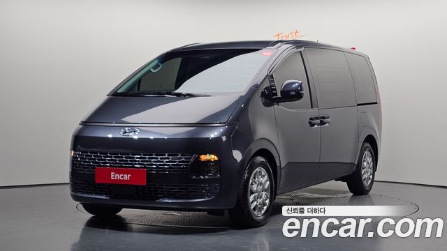 Hyundai Staria 2024 — photo 1