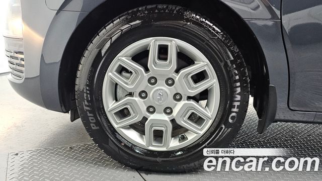 Hyundai Staria 2024 — photo 5