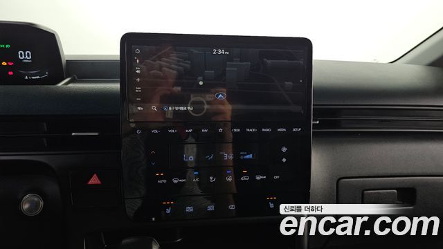 Hyundai Staria 2024 — photo 13