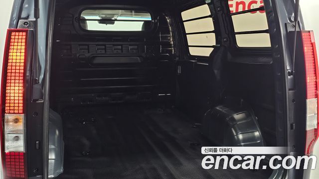 Hyundai Staria 2024 — photo 16