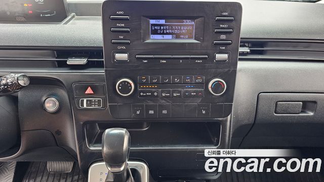 Hyundai Staria 2024 — photo 14