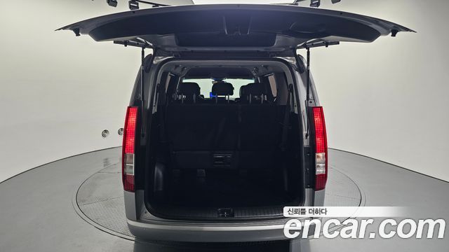 Hyundai Staria 2024 — photo 20